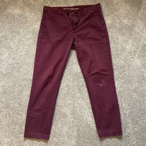 4 Gap burgundy slim city khaki
